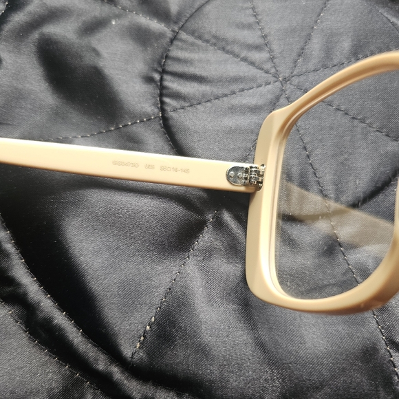 Gucci Frame Eyeglasses - Picture 3 of 16